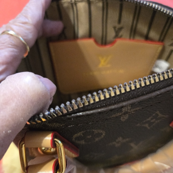 LV Fashion Black and Tan Mini Bag - Picture 3 of 6
